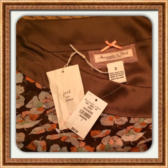 ‼️SOLD  😍A&F asymmetrical silk skirt😍 - Picture 3 of 4