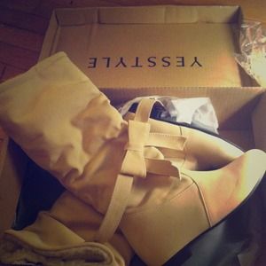 Bow accent Fold- over Tall Boots --- Brand new ..