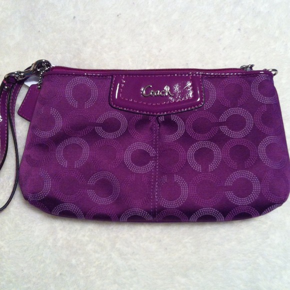 BRAND NEW COACH WRISTLET