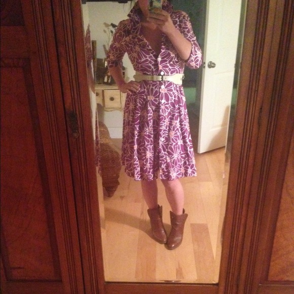 CUTE Boden floral vintage shirt dress, full skirt.