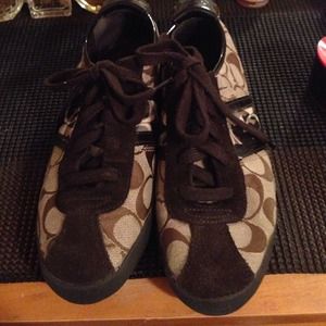Coach shoe