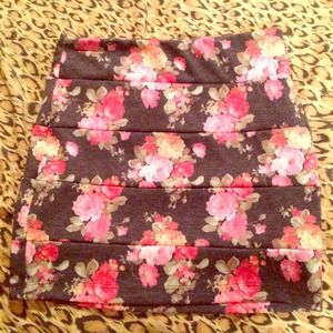 Nollie floral print skirt
