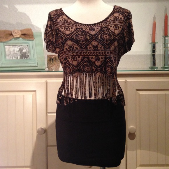 CROP TOP BUNDLE!!! - Picture 3 of 4