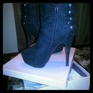 6 inch Booties!