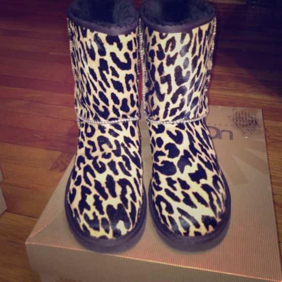 Uggs class short boots