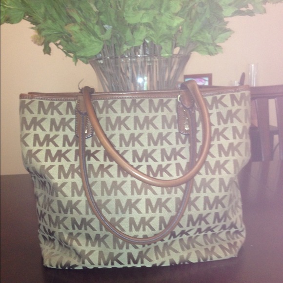 Authentic Michael Kors