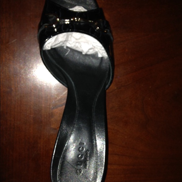 Gucci shoes