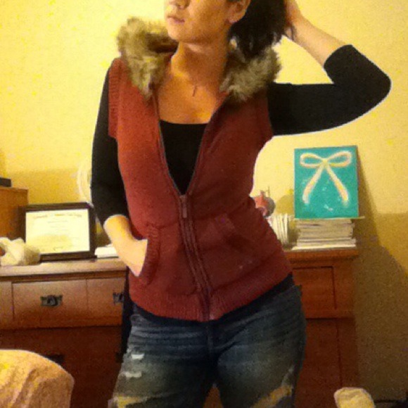 Aeropostale fur hooded vest