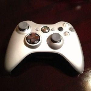 XBOX 360 Game Controller Limited Edition