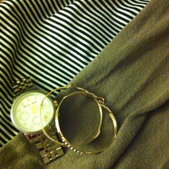 RESERVED UNTIL WEDNESDAY JUL 15 The Icon Skirt