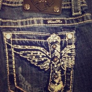 SOLD!!!!!! NWT Miss Me Jeans Size 27 34.5" inseam