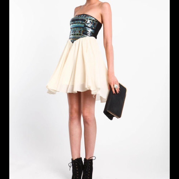 Tribal Print Party Dress - Picture 2 of 4