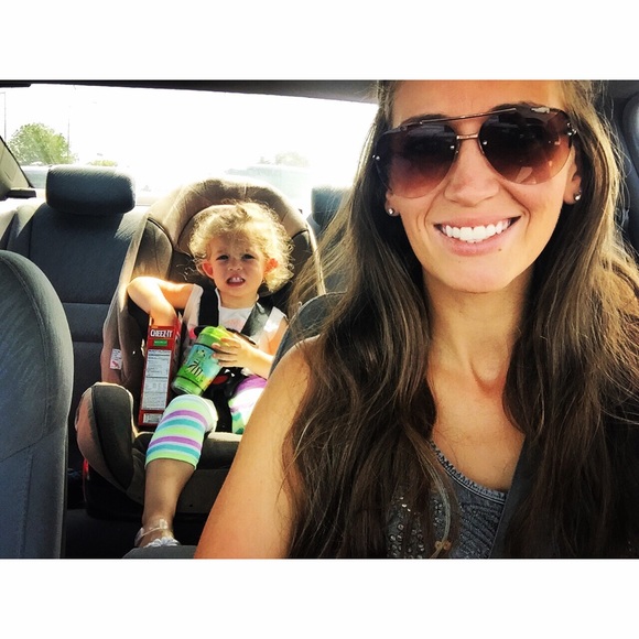 Meet your seller! ❤ - Picture 4 of 4