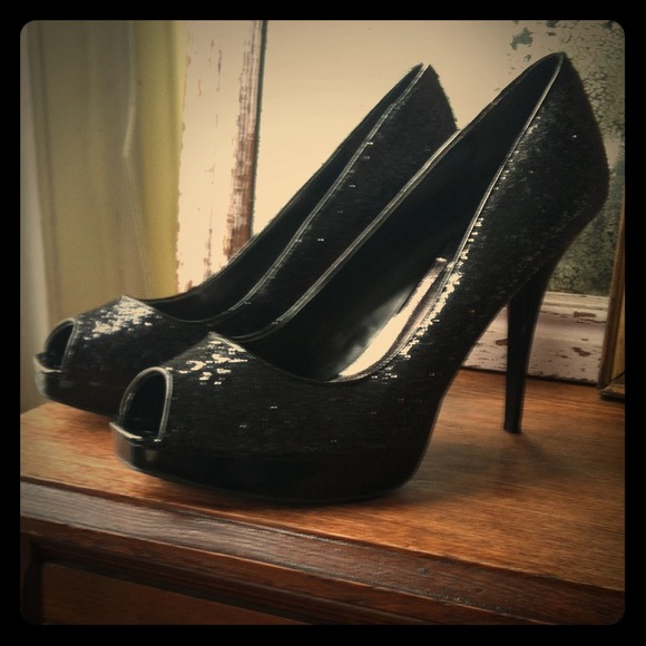 Peep toe stilletoes.