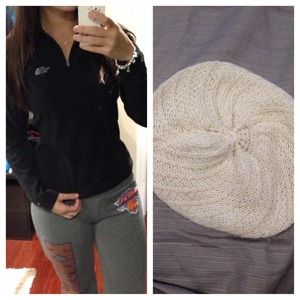 ❌RESERVED❌ aida_562 NORTHFACE SWEATSHIRT and hat