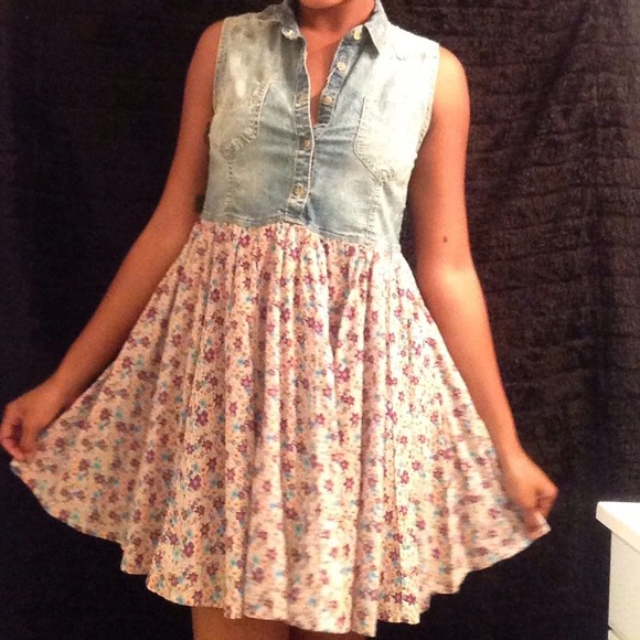 Denim floral H&M dress
