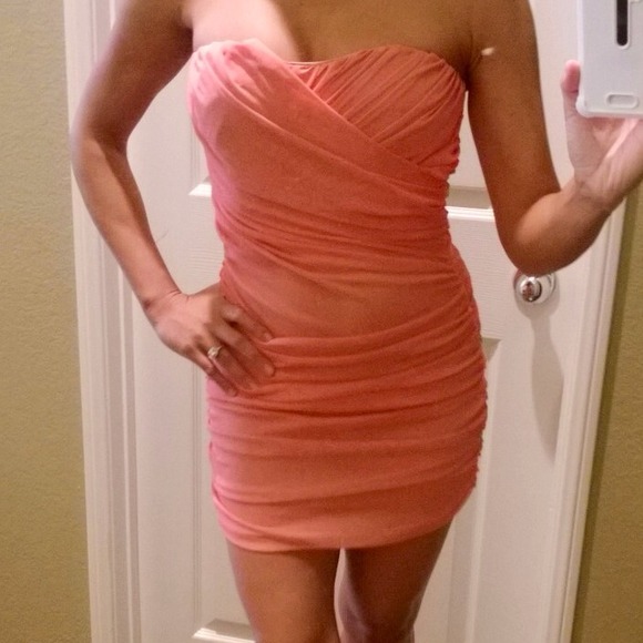 🚫🚫Notavailable🚫🚫NWOT Strapless Dress - Picture 1 of 4