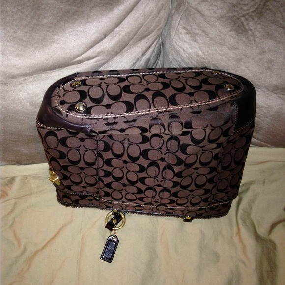 SOLD SOLD Coach purse - Picture 2 of 4