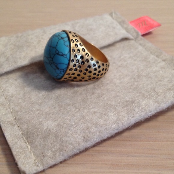 ✨Editor Pick✨ Madewell ring