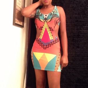 BODYCON DRESS WITH SIDES OUT