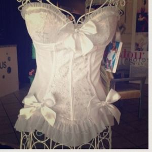 white bridal bustier *reserved*