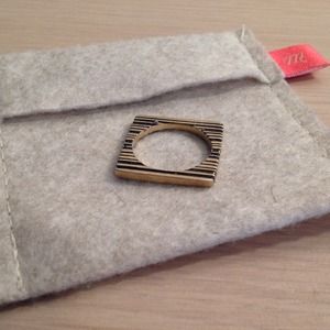 🎊🍦Host Pick💋💋 Madewell ring