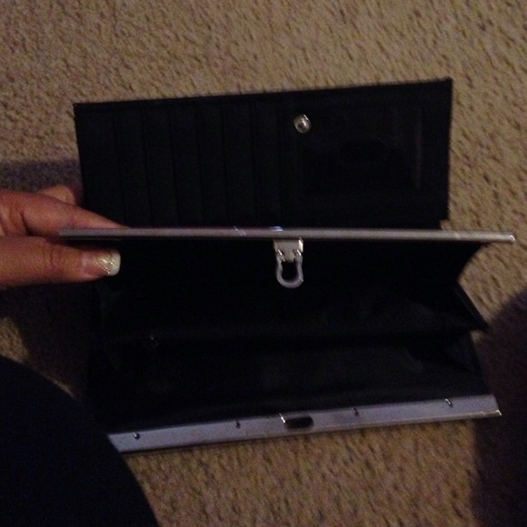 Wallet - Picture 2 of 2