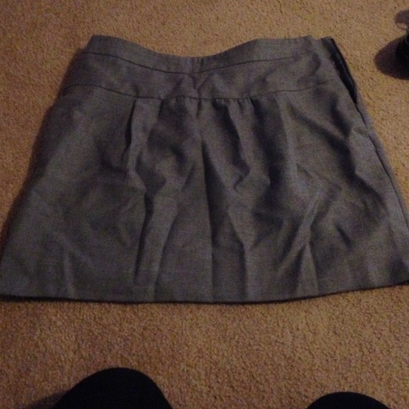A grey Loft skirt.