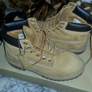 Constitution boots (Trading)