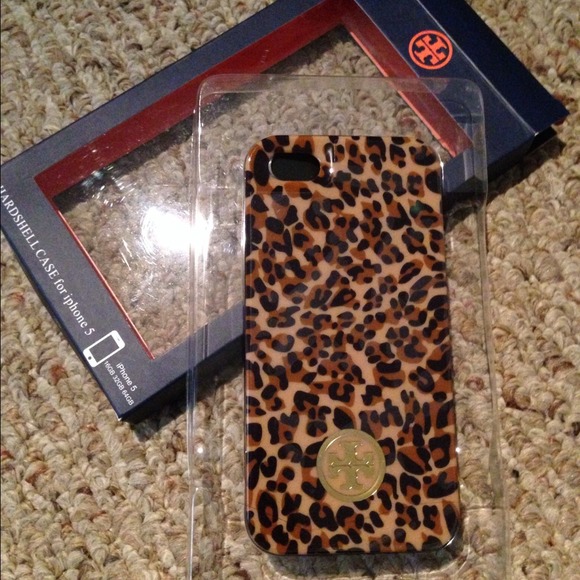✅TRADED✅ 💯% Tory Burch iphone 5 case