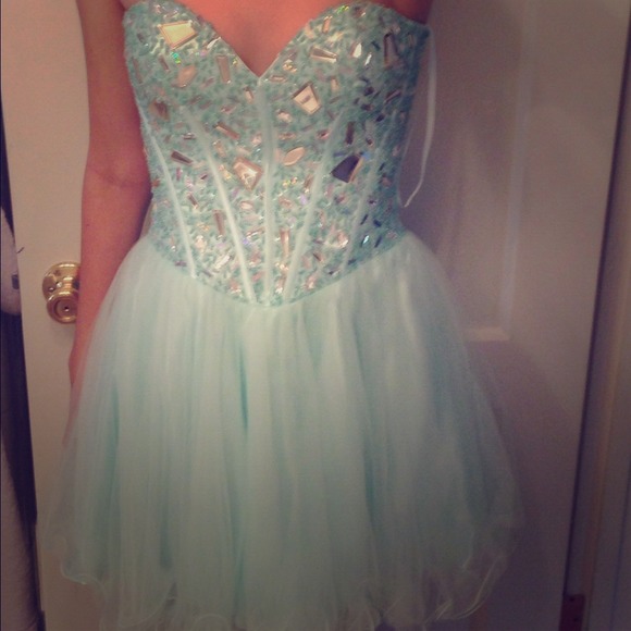 Dresses & Skirts - Mint prom dress! NWOT