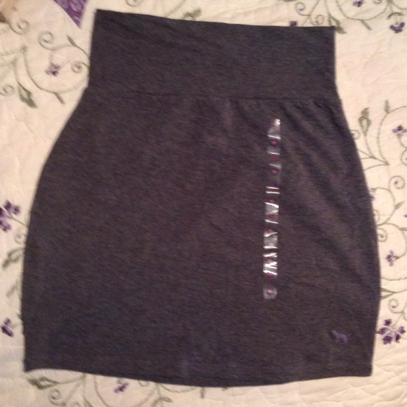 Gray bodycon skirt