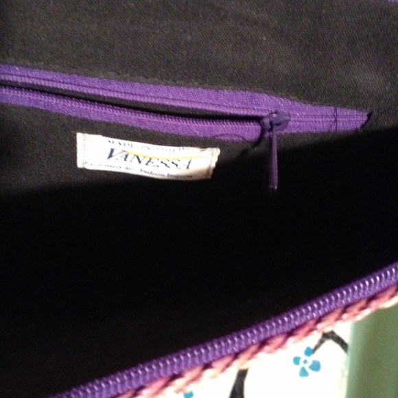Handbag - Picture 2 of 2