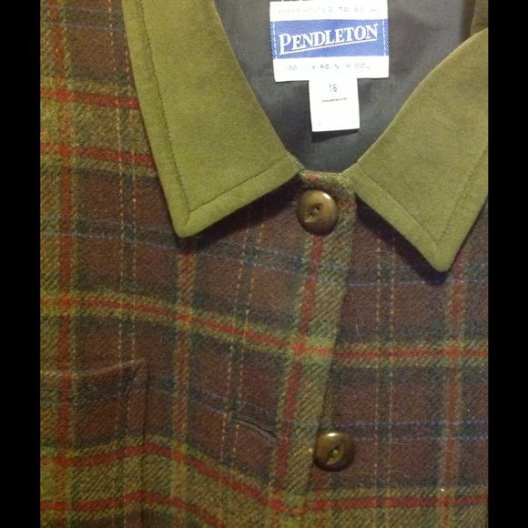 Blazer - Picture 2 of 2