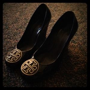 Authentic Black Tory Burch Wedges