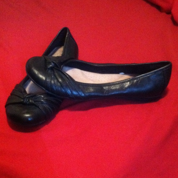 Size 8 Merona flats. Only worn a couple times