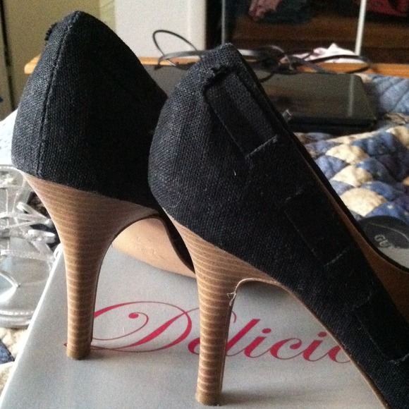 Sold sold sold - Picture 3 of 4