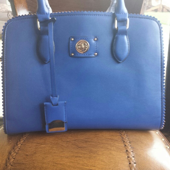 Unique Blue Handbag - Picture 2 of 4