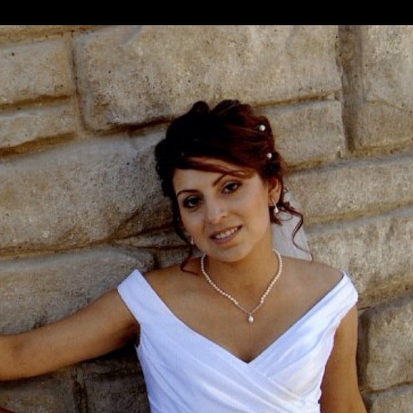 Pearl Neckless - Picture 2 of 2