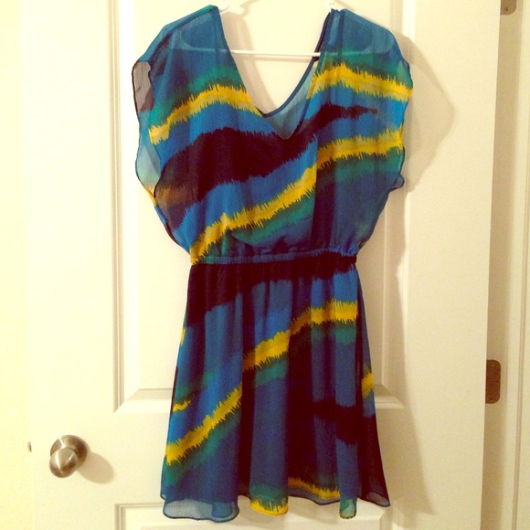 Express dress 🚫 sold in bundle 🚫