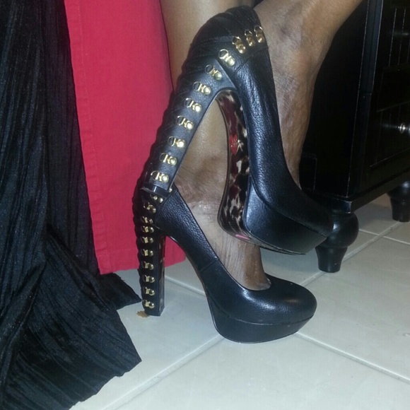 Betsey Johnson Heels 💥SALE 😍😍😍 - Picture 3 of 3