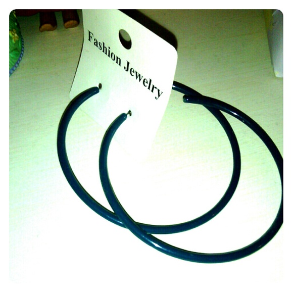 Cute earing - Picture 1 of 2