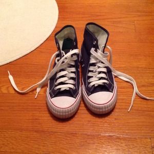 ❌Sold❌!Reduced! PF flyers