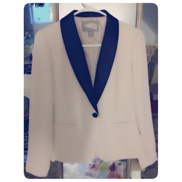 NWOT BLAZER!!