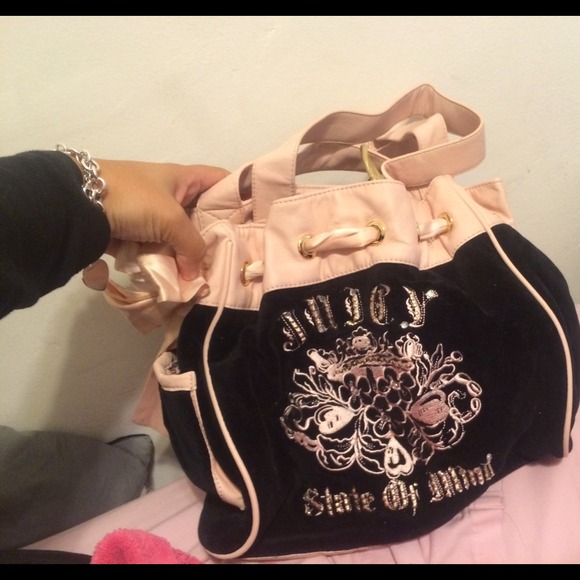 Pre-loved juicy purse w dust bag!