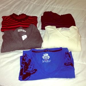 ⭐️BUNDLE UP FOR MEN⭐️3sweaters and 1 shirt