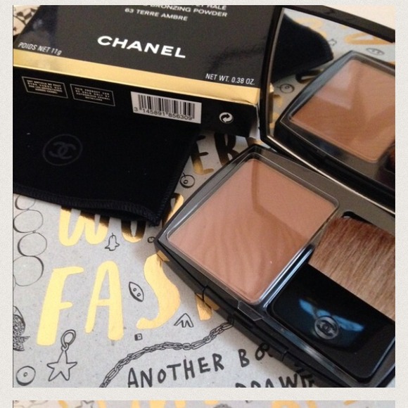 ‼️SOLD LOCALLY‼️💗CHANEL Moistu Bronzing Powder💗