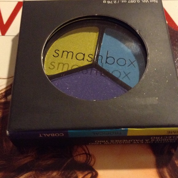 🎊💥 HOST PICK 💥🎊. Smashbox eyeshadow - Picture 3 of 3