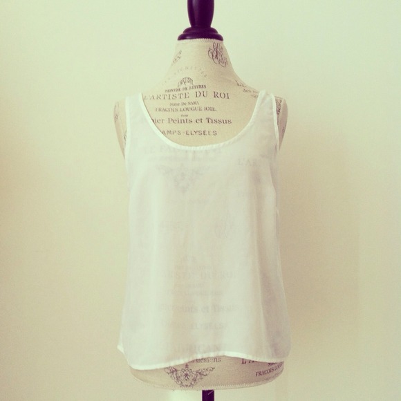 Evan-Picone Tops - 🌸On Hold🌸White Sheer Tee