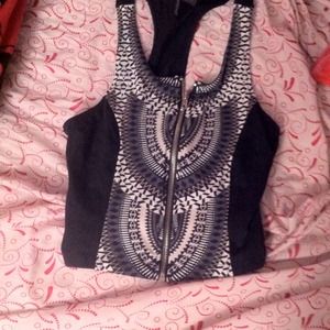 Kendall ad kylie collection crop top